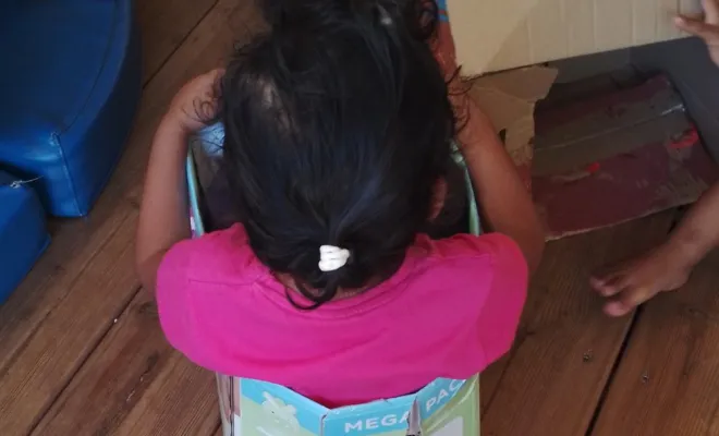 Une journée sans jouet à la micro-crèche La Chapelle à Saint-Louis : Encourager la créativité et l'imagination à la crèche !, Saint-Denis, Les Petits Pas